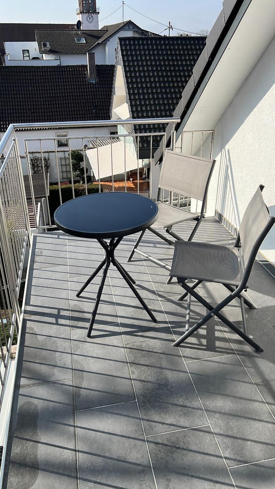Charmantes Studio-Apartment Im Herzen Von Neureut - Fussbodenheizung, Regendusche, Waschmaschine, Stellplatz คาร์ลสรูเฮอ ภายนอก รูปภาพ